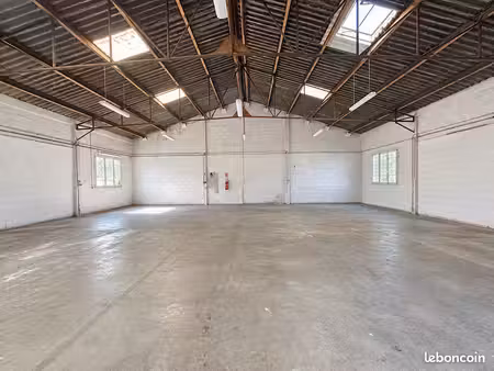 location bâtiment pro