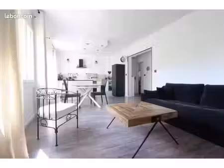 très bel appartement t2 meublé avec jardin à louer dans le 12 ème