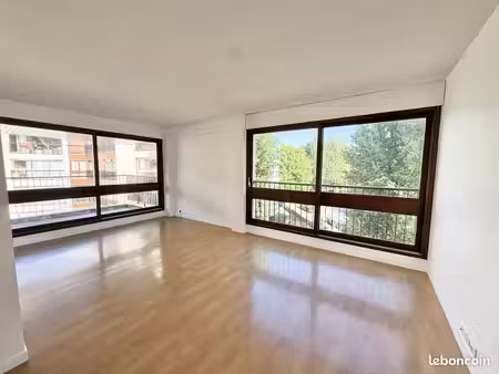 appartement 5 pièces 93 m²