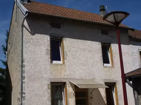 5 mn vichy  le vernet maison de ville  87 m²  sans terrain