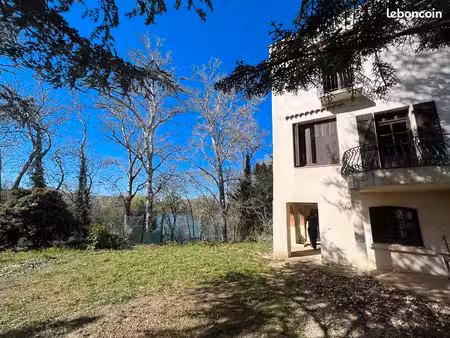 maison atypique de 195 m² sur terrain de 5 800 m² – vue exceptionnelle sur le fleuve hérau
