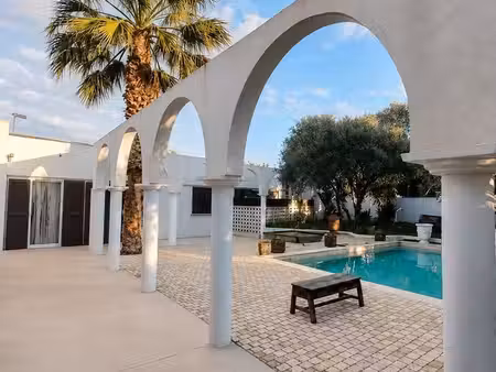 maison 279 m²