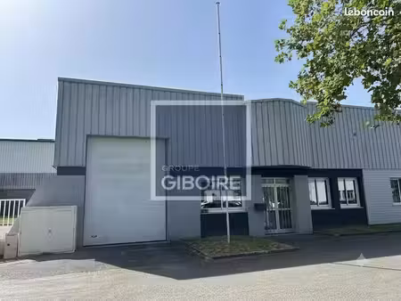 local d'activité 340 m²