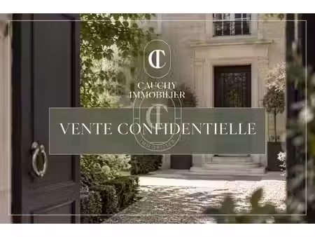 maison de luxe à vendre dans le quartier ibis