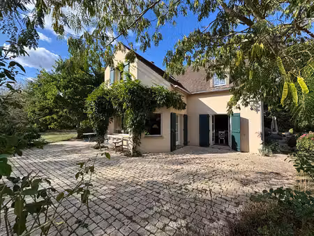 maison de luxe à vendre à méré