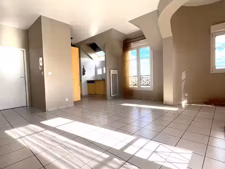 appartement voisins le bretonneux - 4 pièces - 83.14 m2