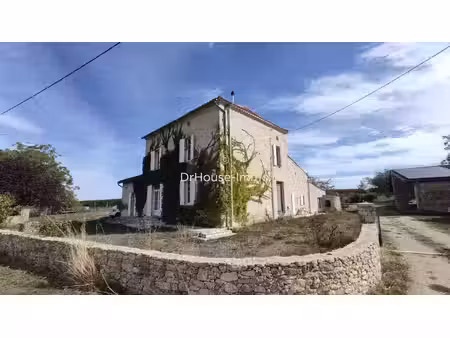 massugas  demeure en pierres  5 chambres  atelier  dépendances  piscine avec 3000m² jardin