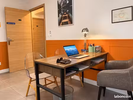 beau cabinet de santé au sein d’une équipe pluridisciplinaire – 13 m²