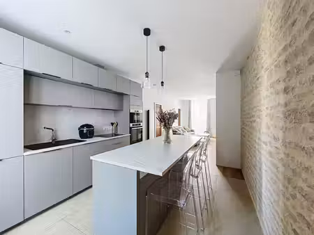 appartement de caractère entièrement rénové - 70m2 - dijon bas montchapet - devosges