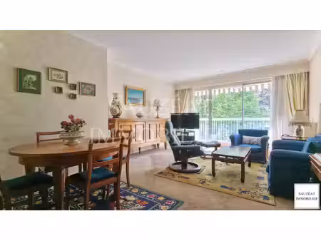 montrouge - appartement 3 pièces avec balcon