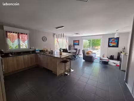 maison moderne et confortable