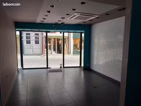 à louer – local commercial en hyper-centre de blois