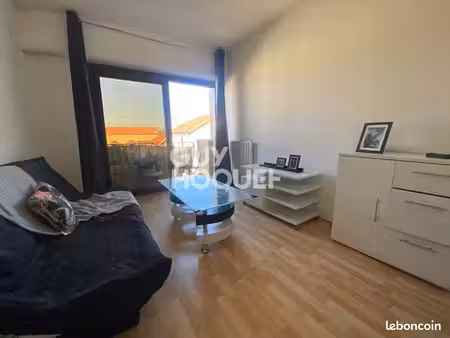 studio 1 pièce 19 m²