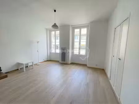 location appartement 2 pièces 37 m² à avignon (84000)
