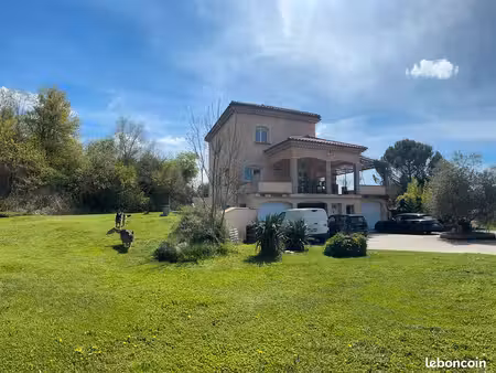 secteur l'etrat/tour en jarez très propriété 161 m2 avec piscine  grande terrasse  grand s