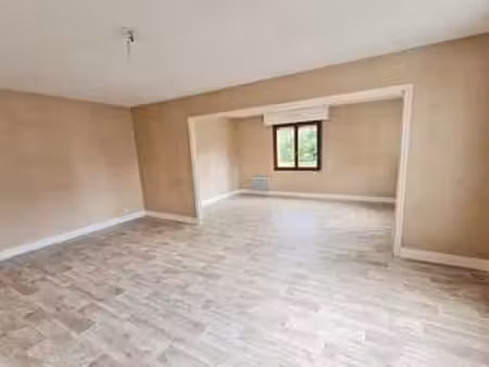 location appartement 4 pièces à noyal-sur-vilaine (35530) : à louer 4 pièces / 98m² noyal-