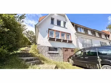 maison à louer à woluwe-saint-pierre pour € 2.100 avec 3 chambres à coucher