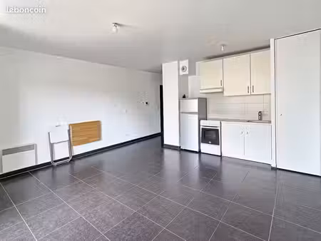 studio lumineux 30 m² – centre-ville aulnay-sous-bois – proche rer b – 153 000