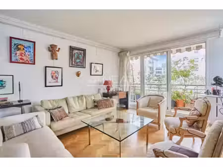 appartement de luxe à vendre dans le quartier reine-mairie
