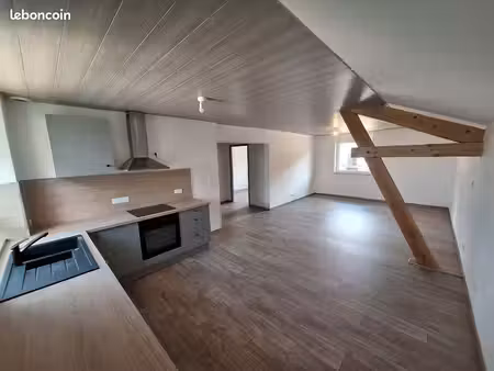 appartement 80 m² – 3 chambres – damprichard