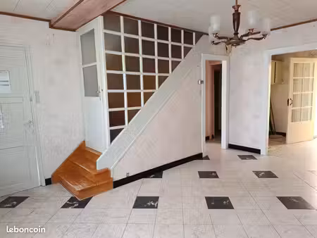 maison 4 pièces 65 m²