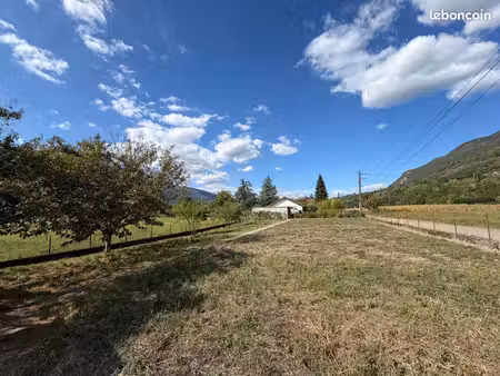 terrain 660 m² serrières-en-chautagne