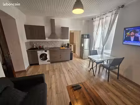 appartement à louer à l’année scolaire – corte