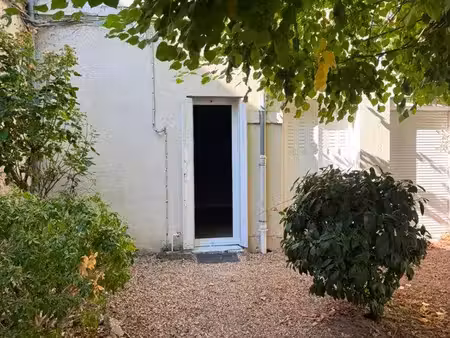 studio centre ville orléans