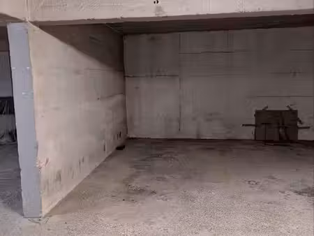 loue parking issy - corentin celton