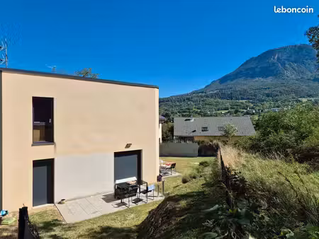 location maison contemporaine