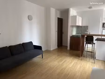 studio 2 pièces 30 m²