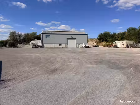 hangar de stockage