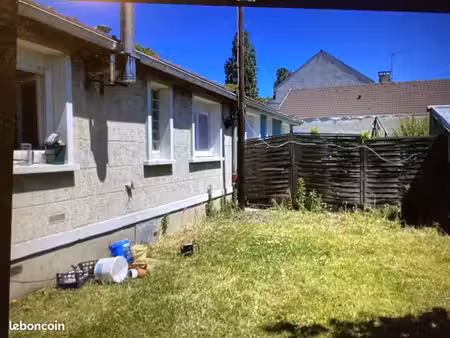 pavillon avec jardin