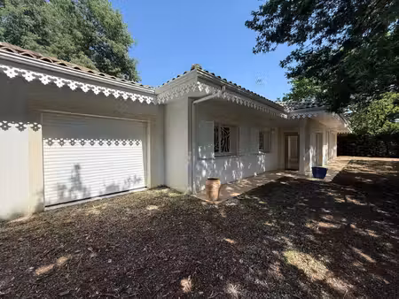 quartier recherché et calme / terrasse couverte et fermée de 26 m2 / garage de 20 m2