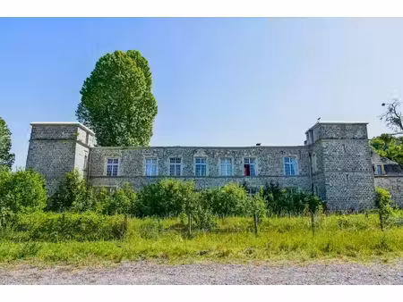 coucy-lès-eppes – château et ancien complexe événementiel sur 18 352 m²
