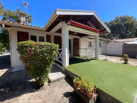 maison joliment rénovée au calme à lège