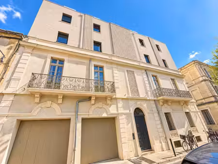 duplex t5 nimes arenes avec 3 terrasses et garage