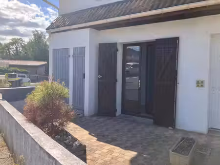 location appartement 2 pièces 43m² leognan 33850