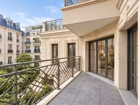 4 pieces en etage avec balcon