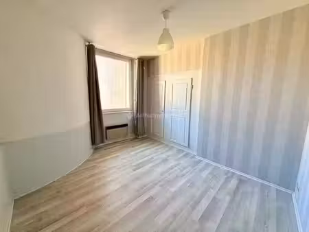 location appartement 2 pièces 68 m2 à neufchâteau