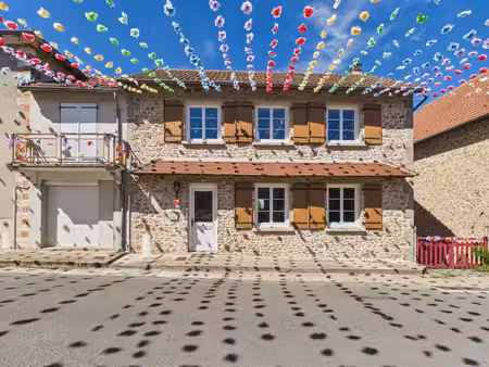 superbe maison dans un village très recherché