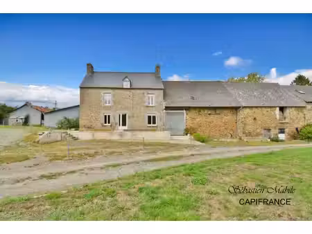 ancien corps de ferme en pierre à vendre avec plusieurs bâtiments à pleine-fougères (35) e