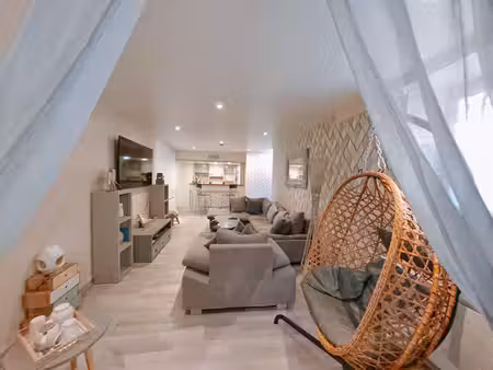 maison de ville 5 pièces  132.8m² avec terrasse  dépendance & espace spa et balnéo