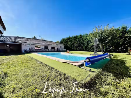 villa plain pied t6 avec piscine