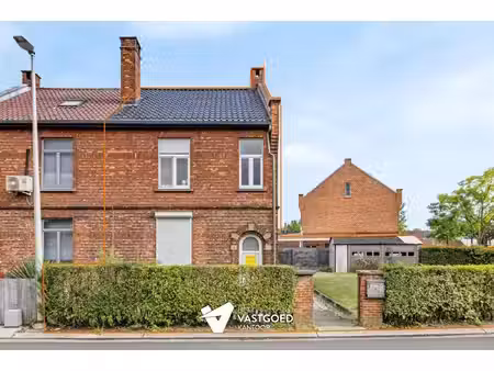 te renoveren karaktervolle woning met 3 slaapkamers te beringen-mijn