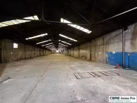 vente local d'activités poitiers 1 920 m²