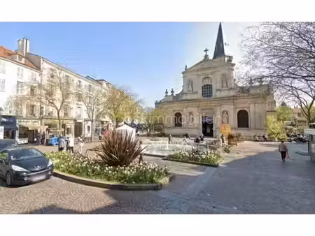 local d'activités de 30 60 m² à rueil-malmaison