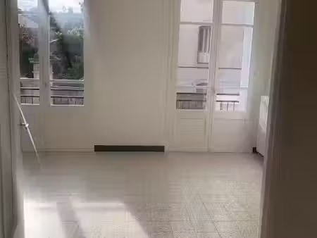 location appartement 3 pièces 61.1 m² à limoux (11300)  530 €