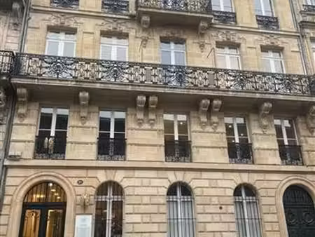 location bureau bordeaux 307 m²