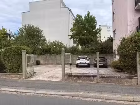 location parking à rosny-sous-bois (93110)  40 €